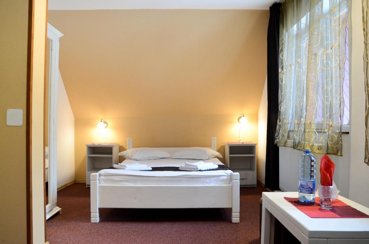 Pensiunea Happy Inn Vatra Dornei Esterno foto