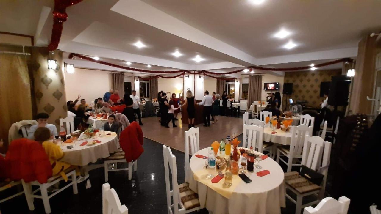 Pensiunea Happy Inn Vatra Dornei Esterno foto